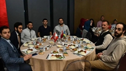Samsun valisi iftar davetine Tulyp öğrencileri katıldı